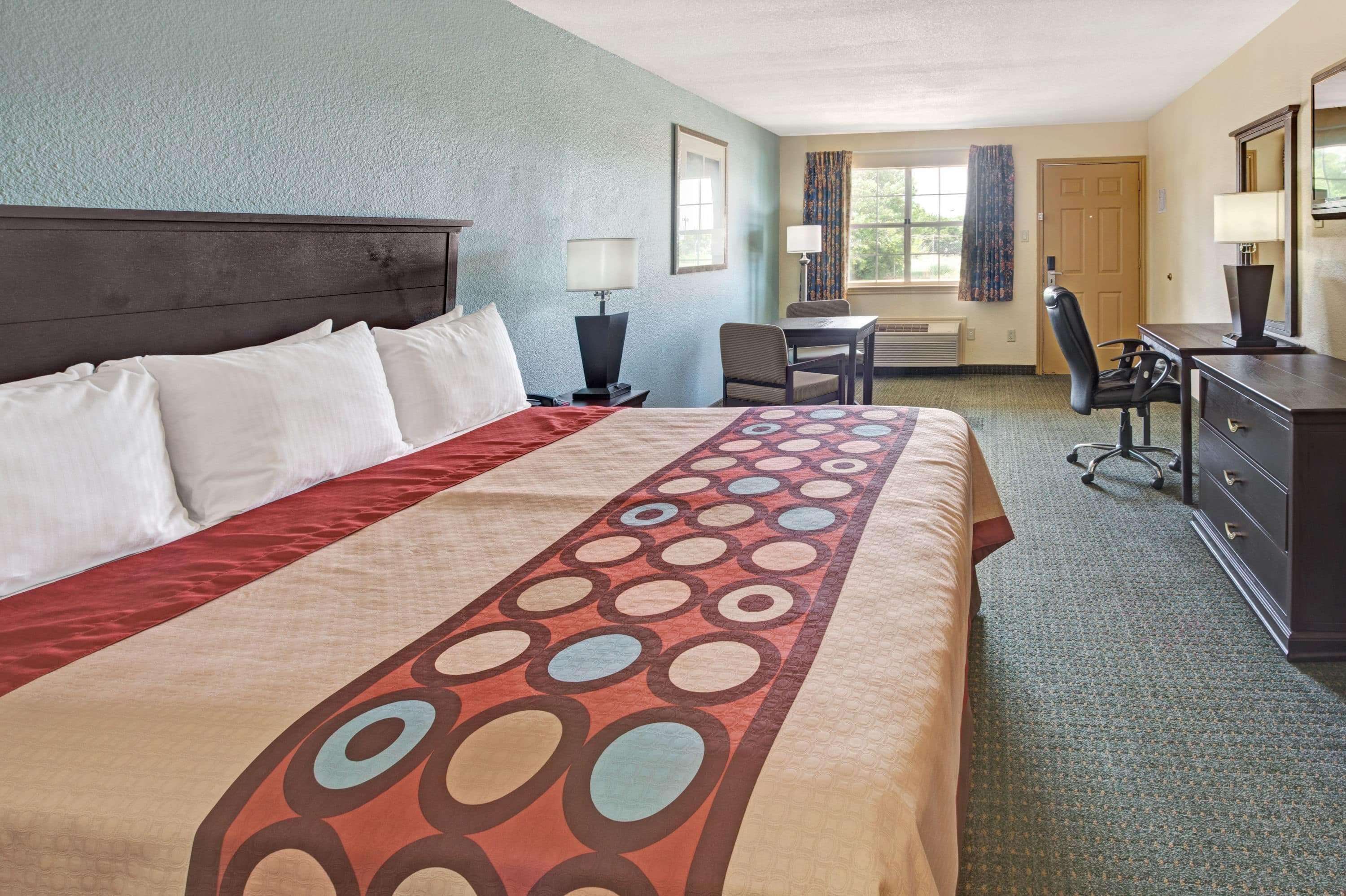 Super 8 East Near Fair Park Downtown 2* Dallas