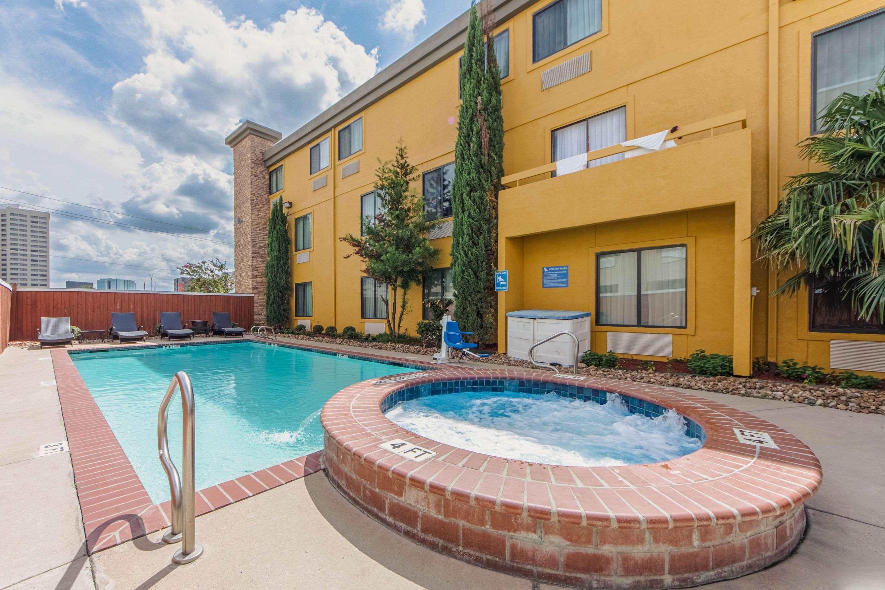 Inn Comfort Park Dallas