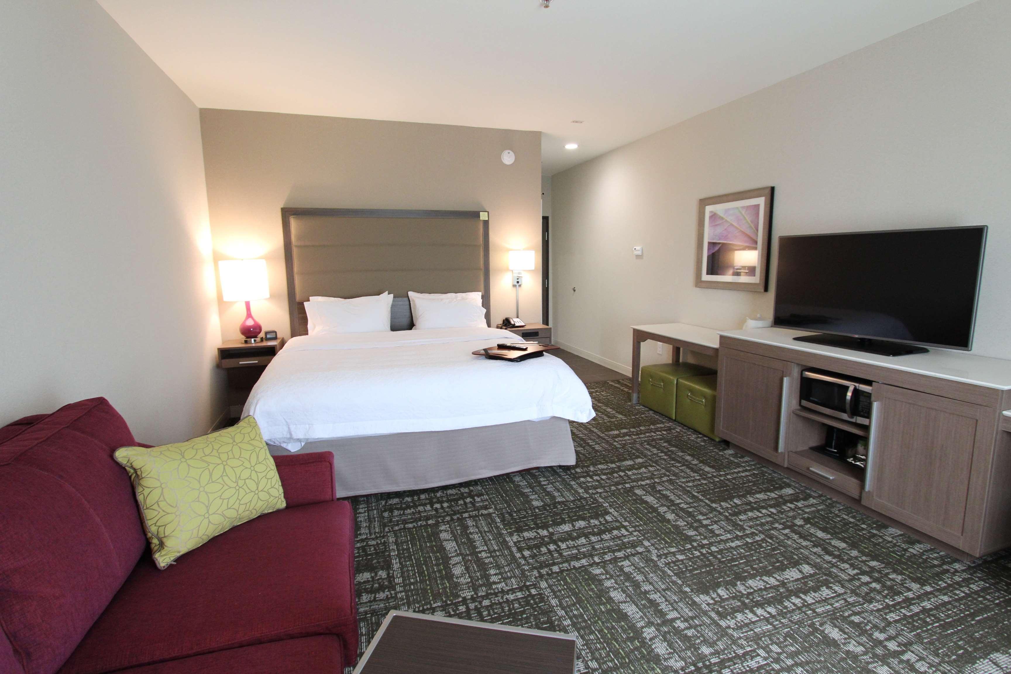 Hotel Hampton & Market Center