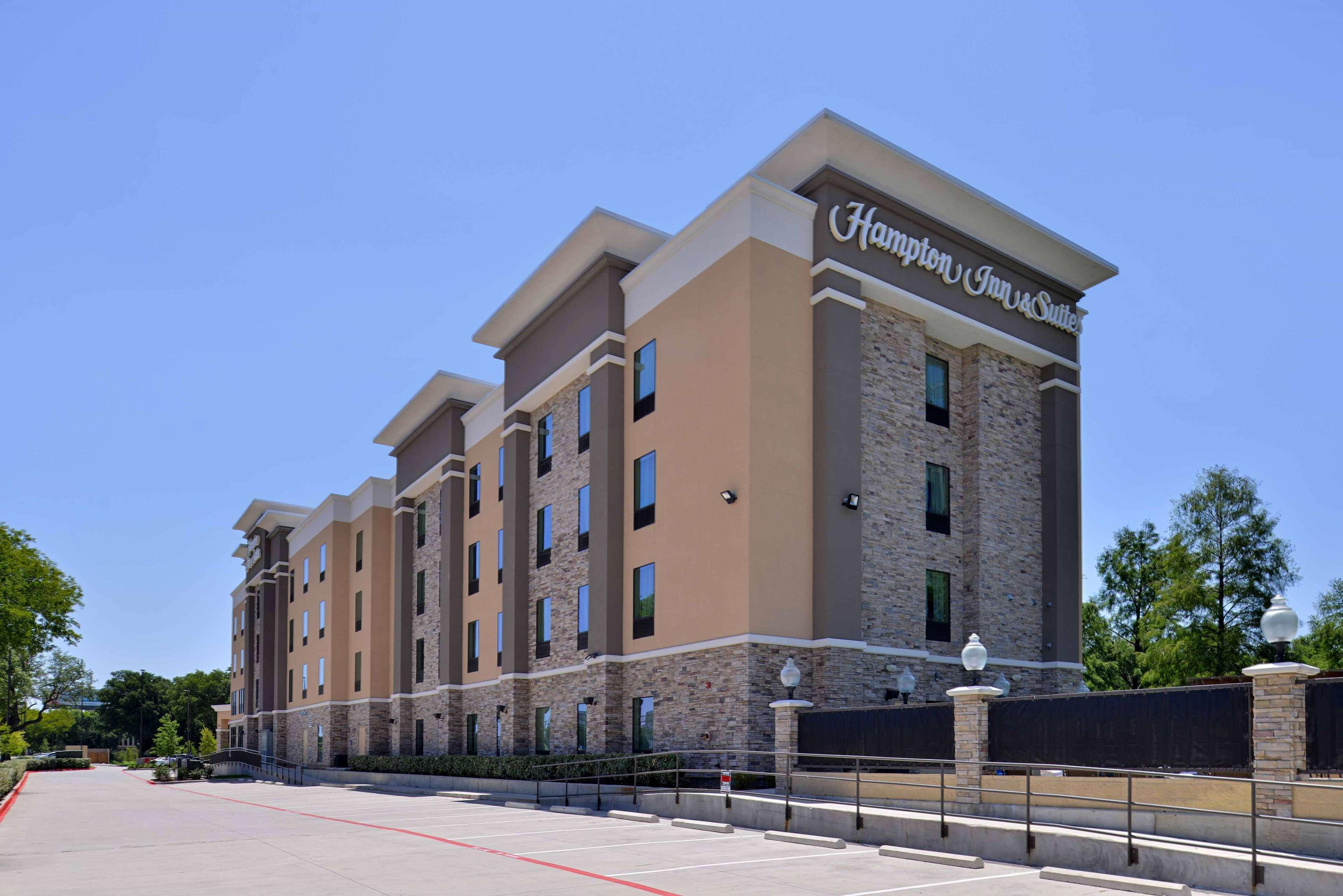 Hampton & Market Center Hotel Dallas