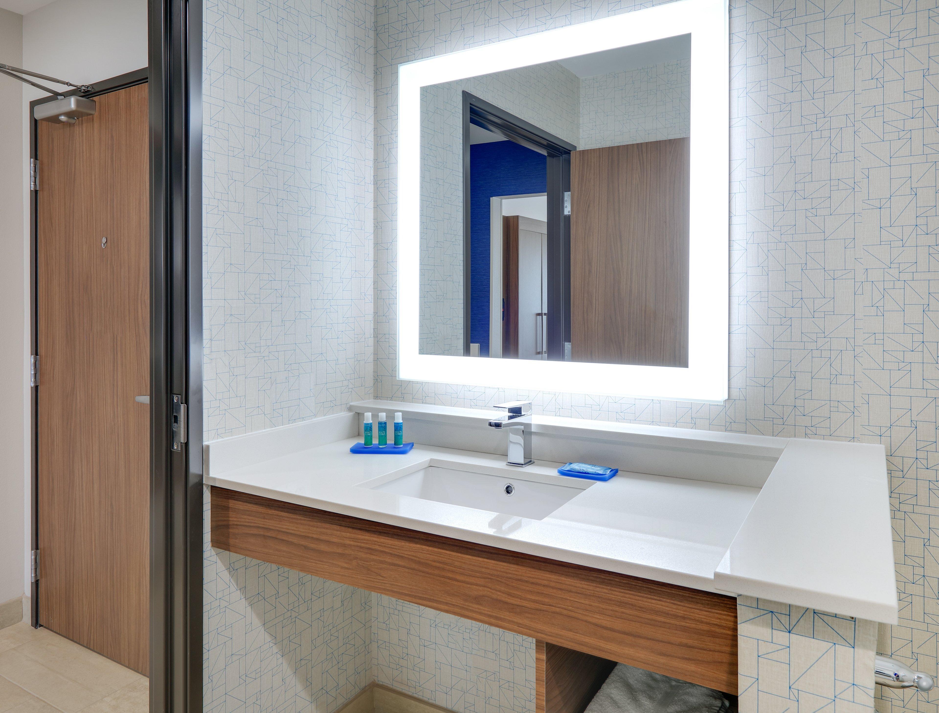 Express & - Nw Hwy - Field By Ihg Hotel