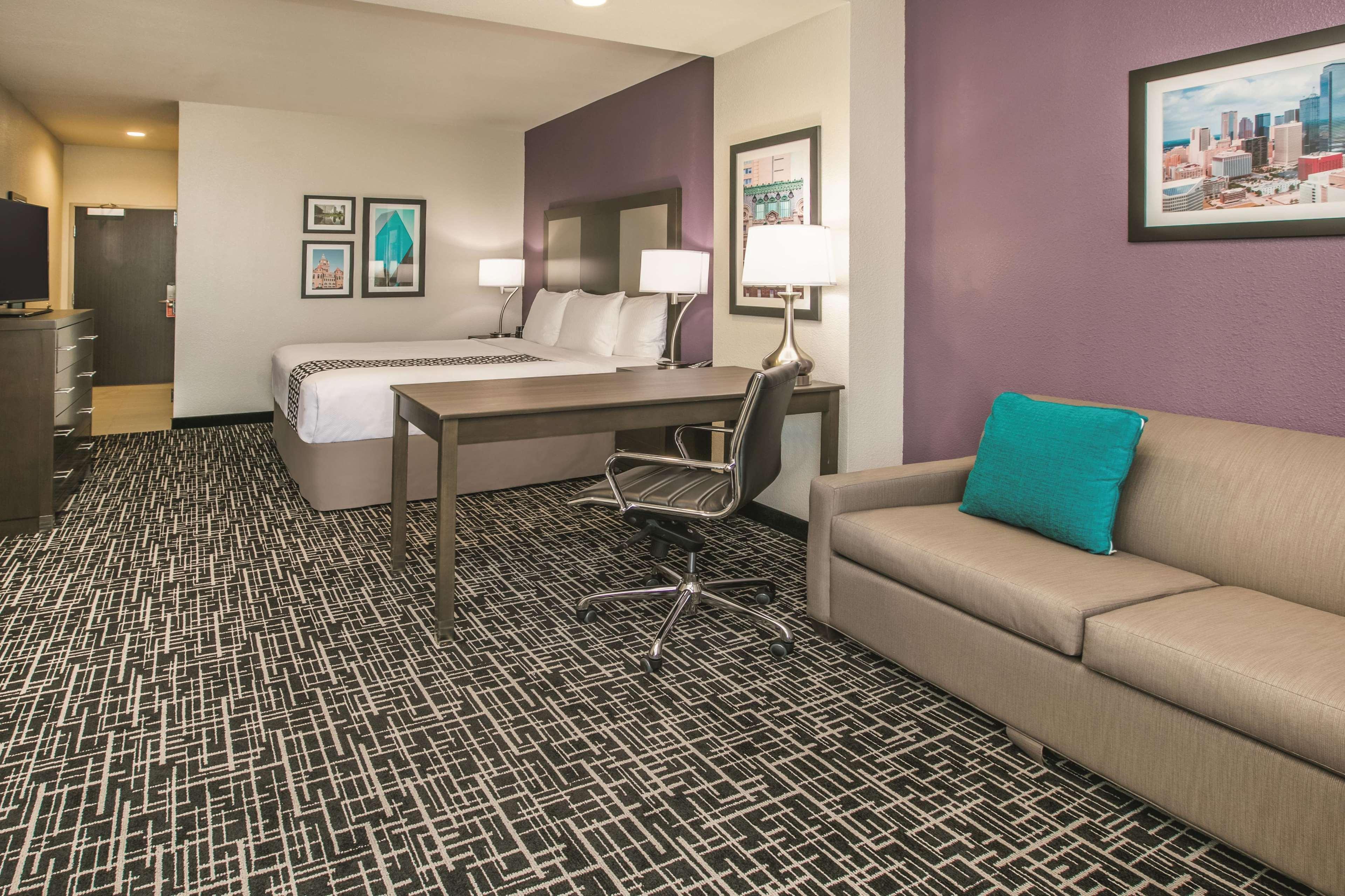 La Quinta By Wyndham - Richardson Hotel
