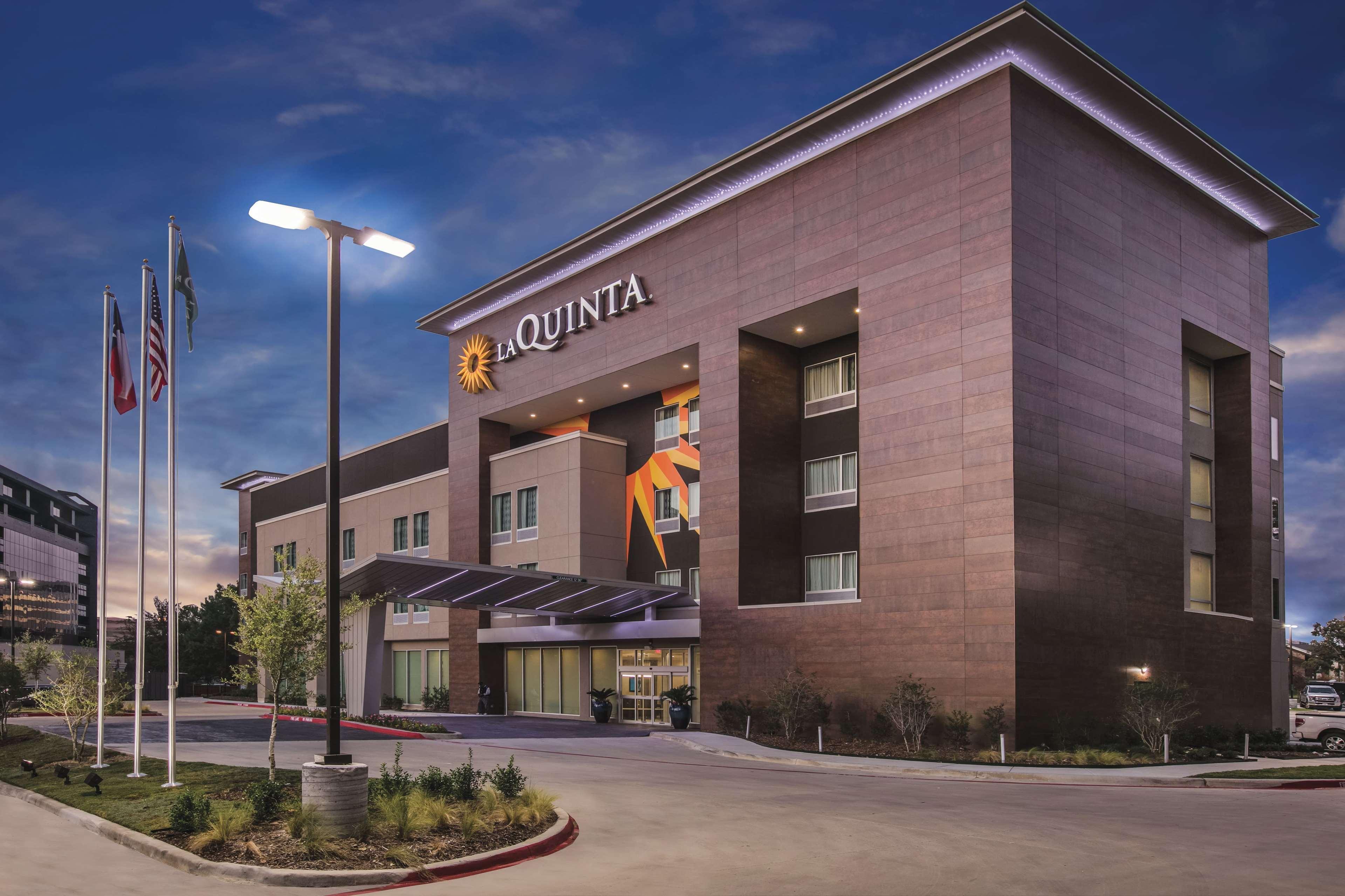 La Quinta By Wyndham - Richardson Hotel