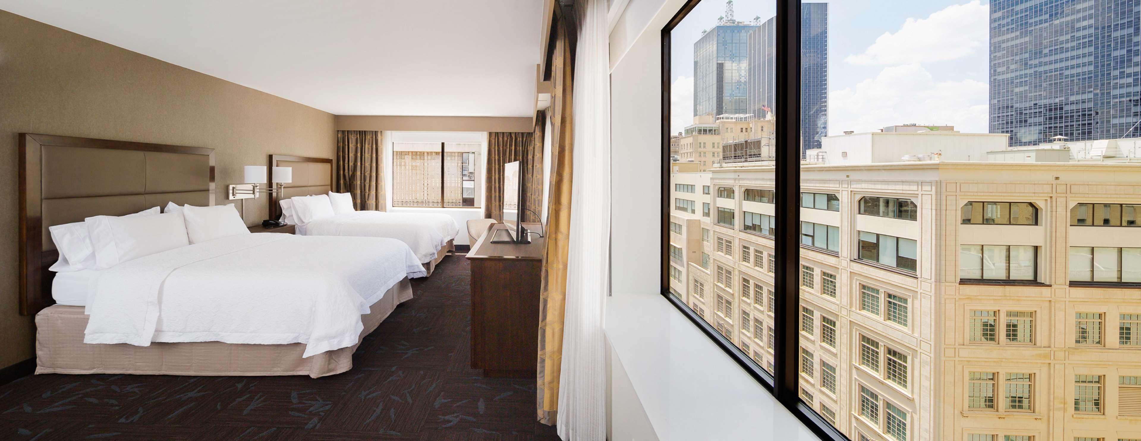 Hampton & Downtown 3*