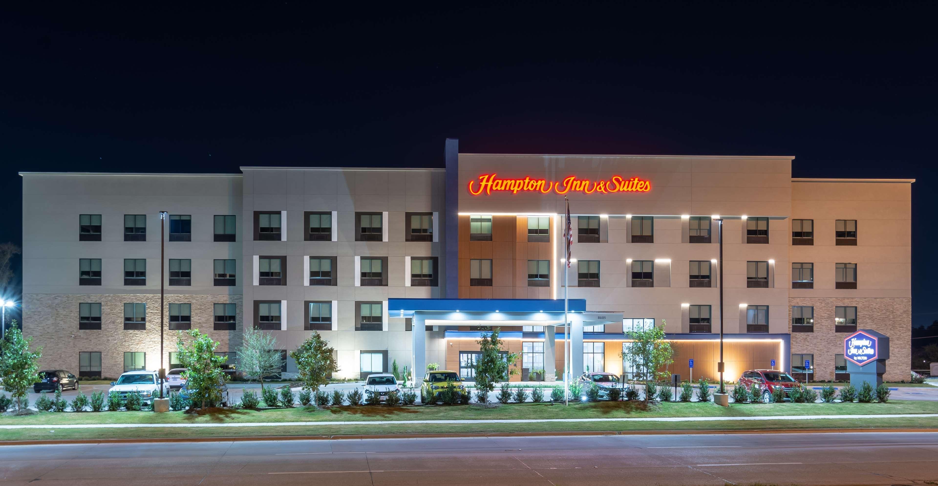 Hotel Hampton & East 3*