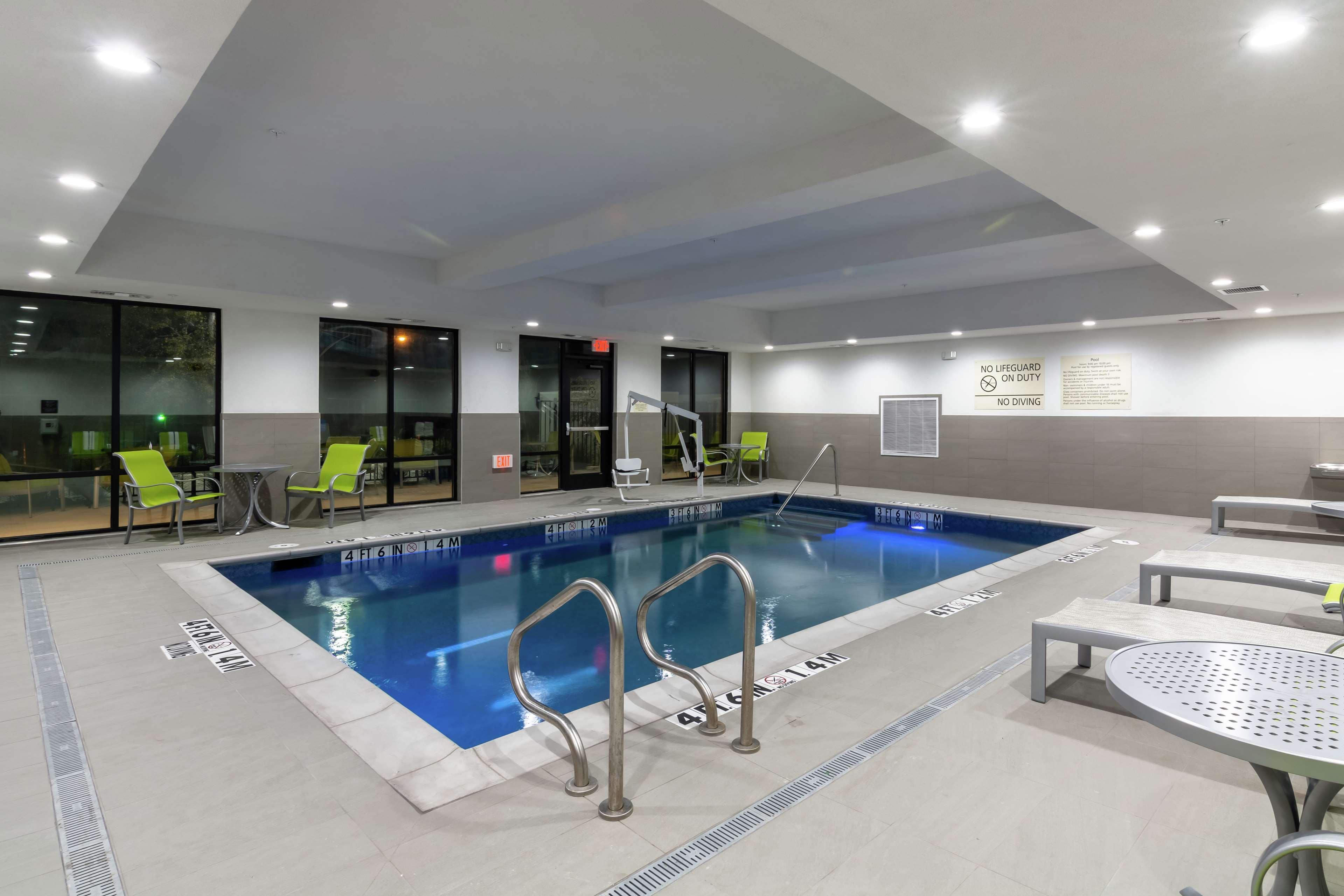 Hampton & East 3* Dallas