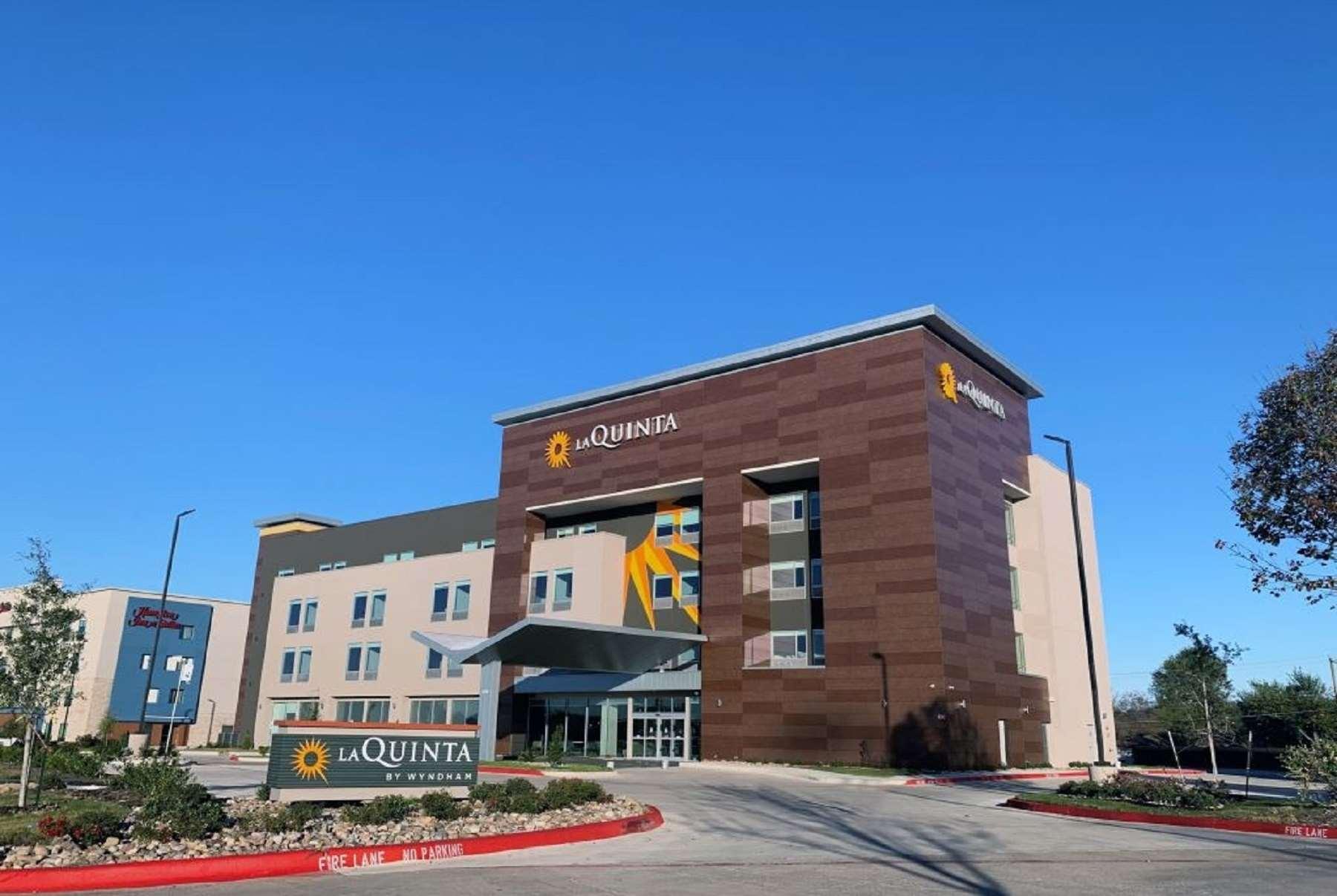 Hotel La Quinta & By Wyndham Dallas/fairpark Dallas