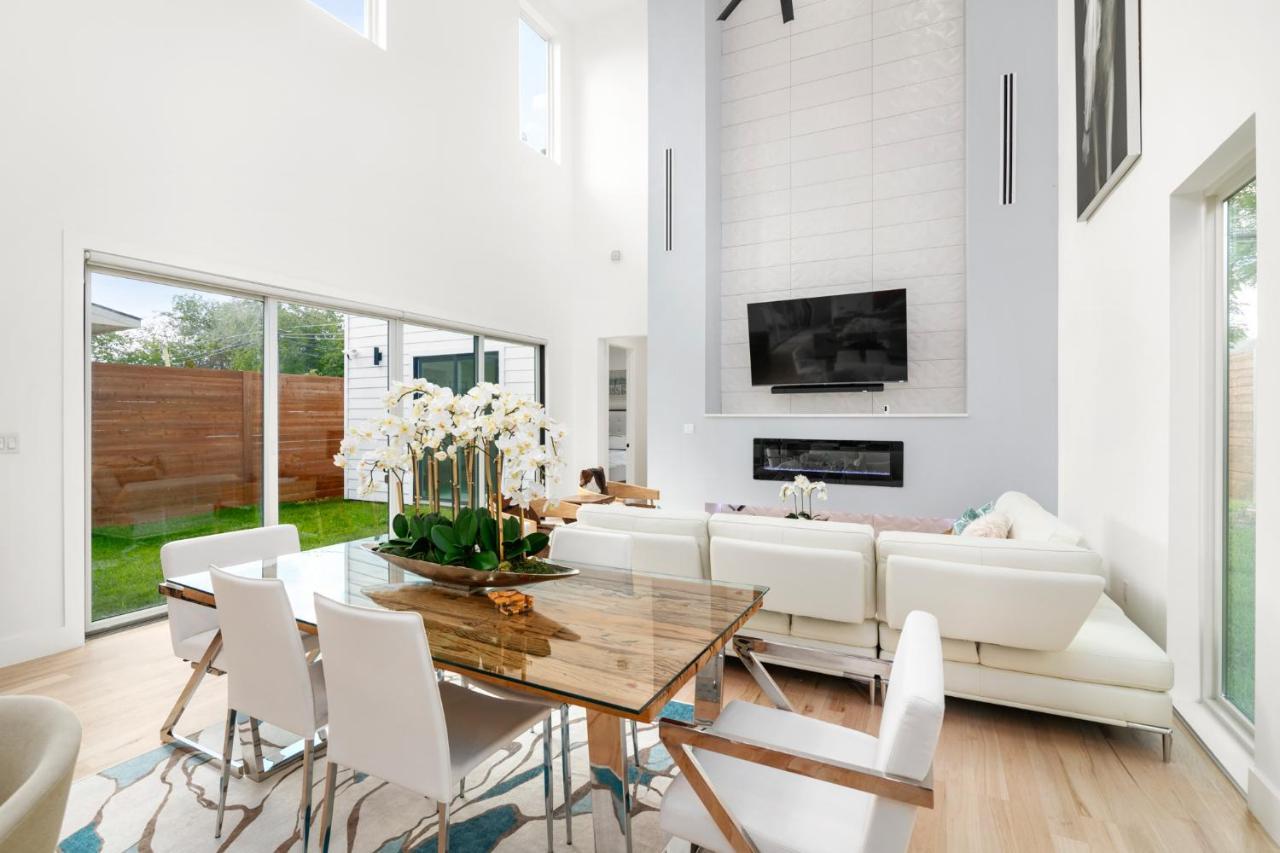 Holiday home Luxury Modern House By Airport