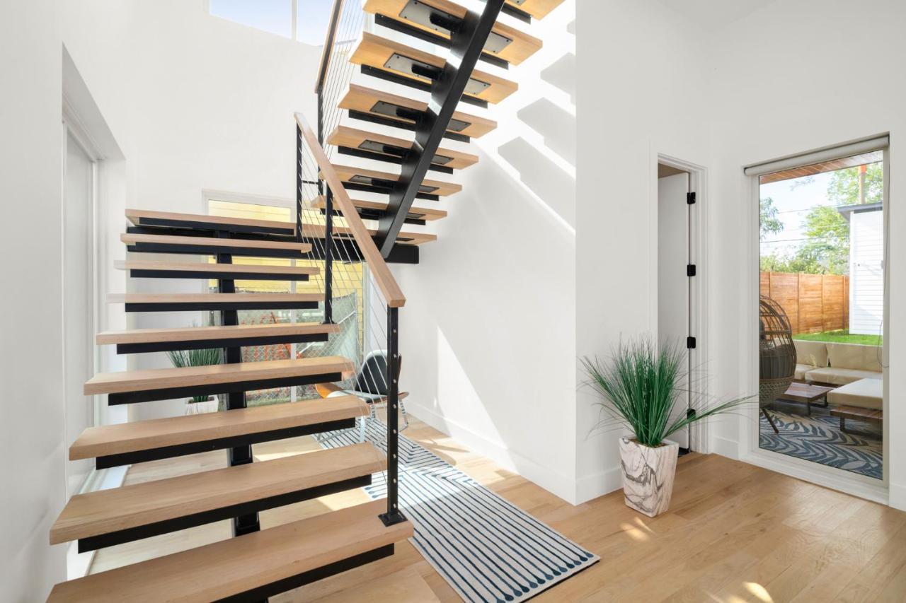 Luxury Modern House By Airport Holiday home *