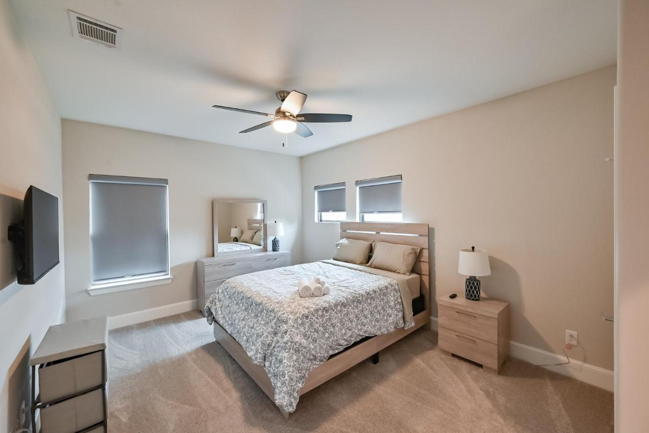 9 Minutes To Downtown - 1000mbps - King - 58 In Tv - Games *
