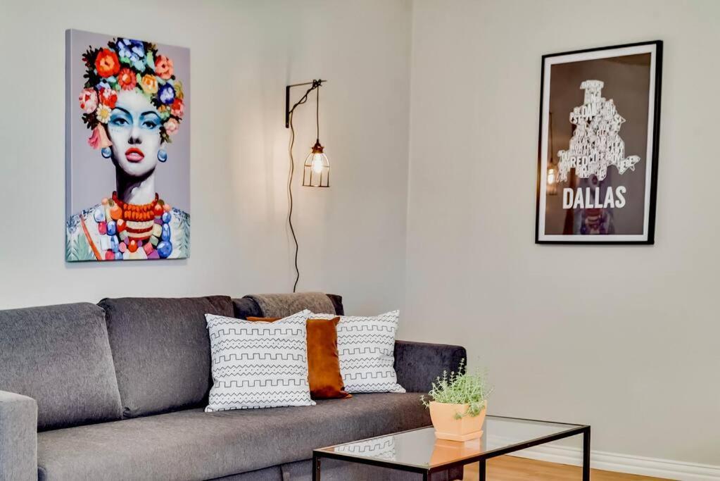 Boutique Flat + Arboretum Tickets Included
