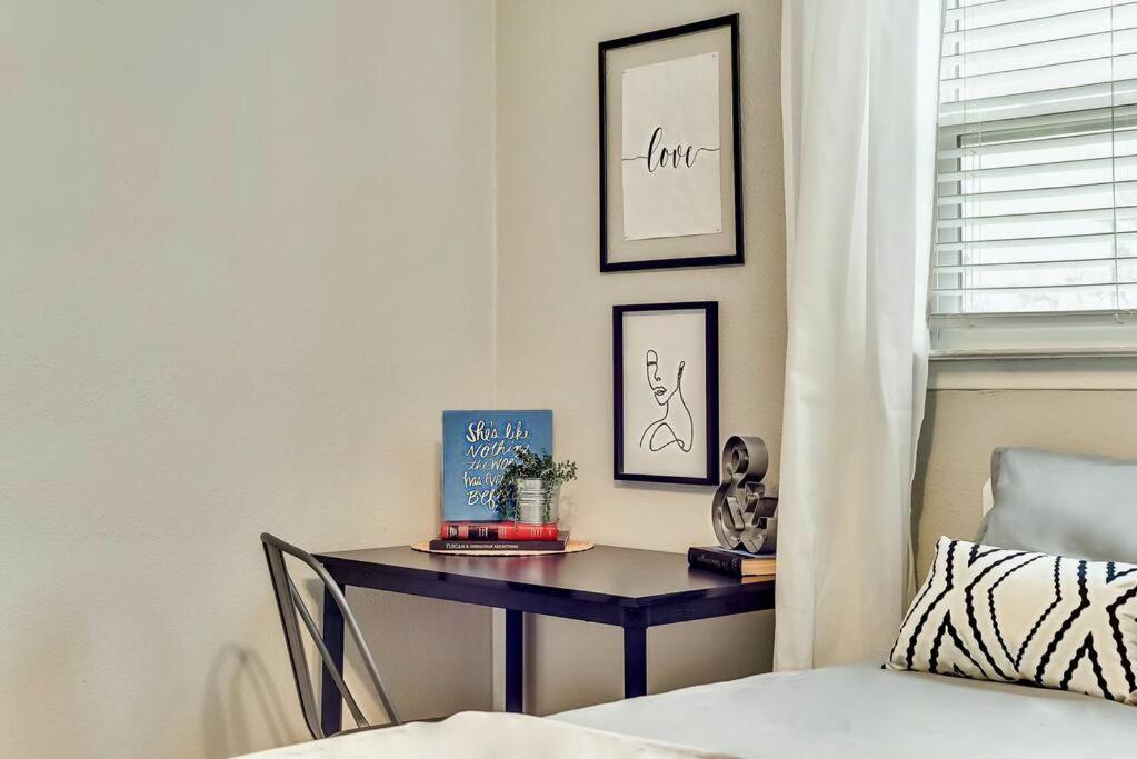 Boutique Flat + Arboretum Tickets Included Dallas