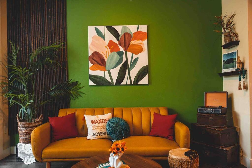 Cozi Uptown Bohemian Oasis W/ King Bed And Hammock * Dallas