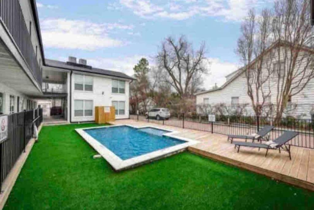 Boutique Flat + Arboretum Tickets Included Apartment Dallas