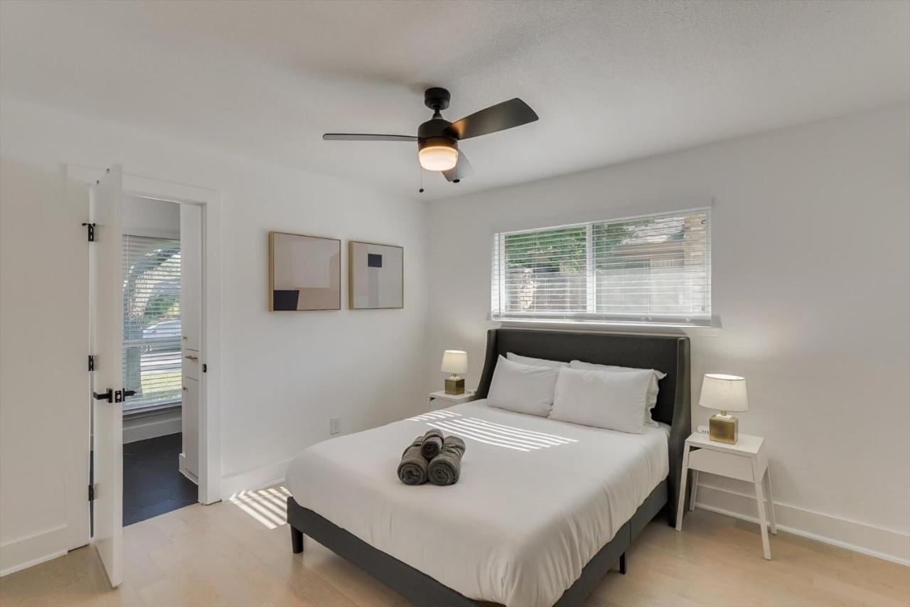 Modern And Spacious Getaway W Private Pool * Dallas