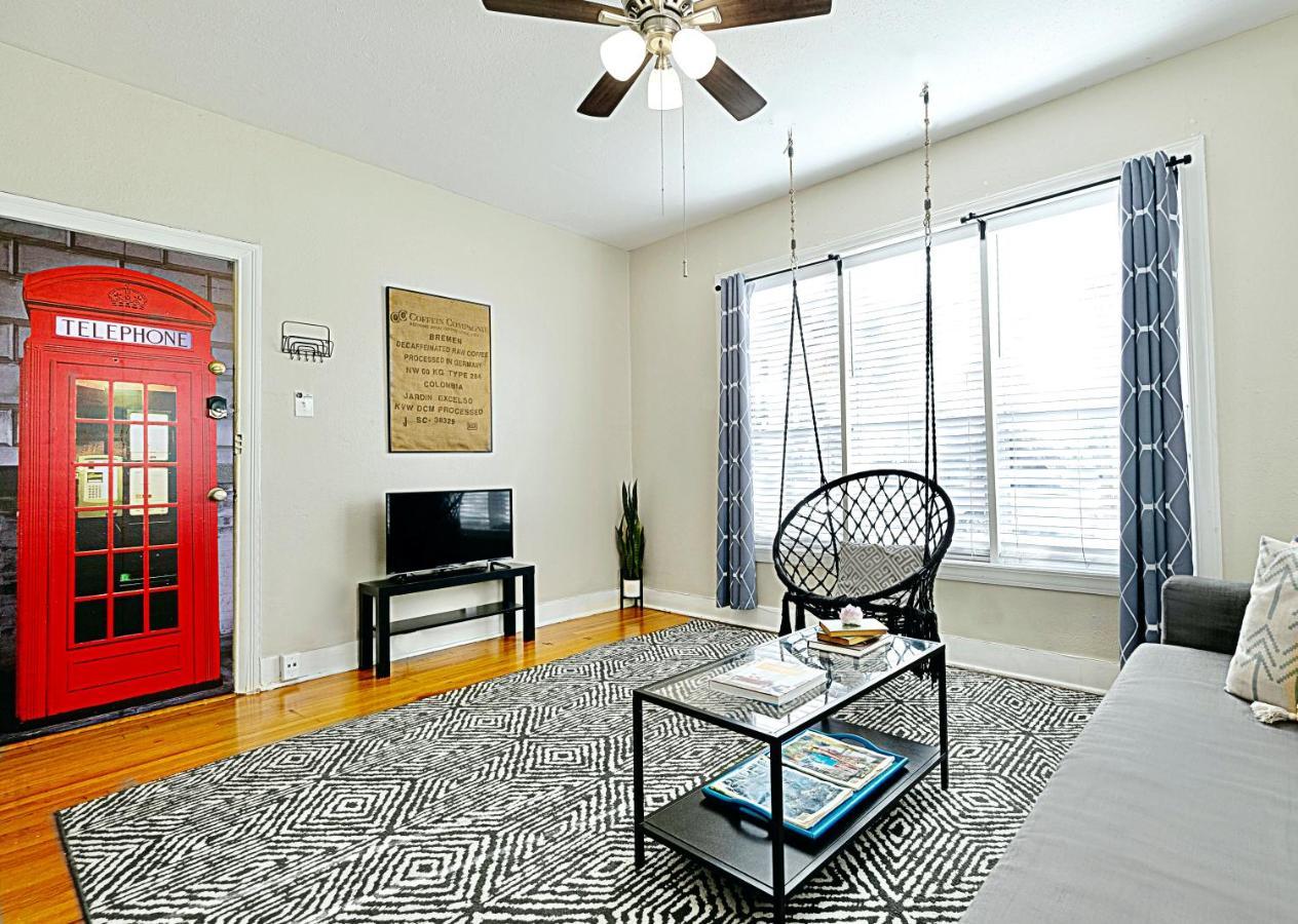 1920s Urban Charm, Lower-greenville Ave Area Apartment