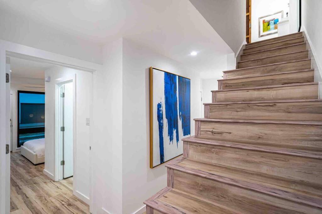 Skyline View Luxury 3 Story Townhouse * Dallas