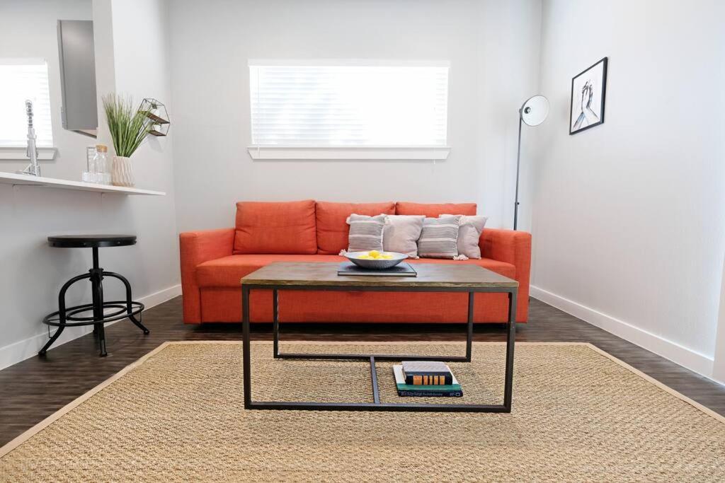 The Kozy Urban Flat