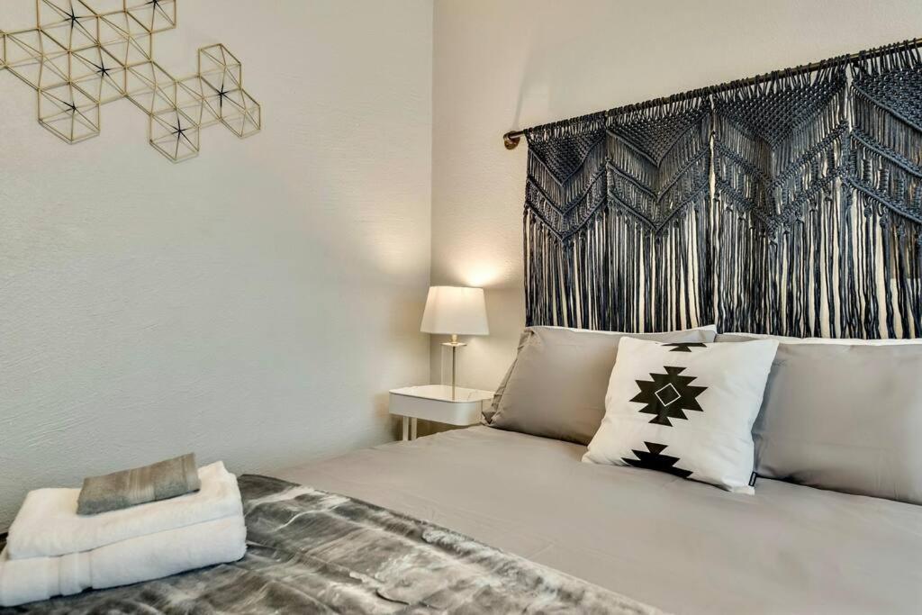 The Brilliant Flat Arboretum Tickets Included Apartment Dallas
