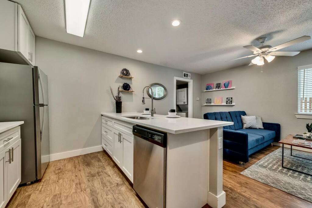 The Brilliant Flat Arboretum Tickets Included Apartment Dallas