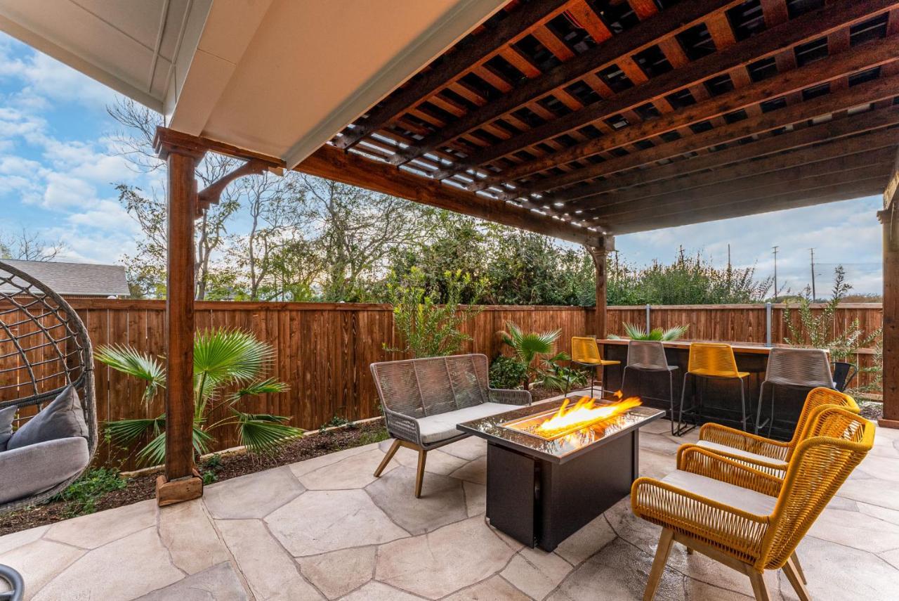 Luxury With Rooftop Views Villa Dallas