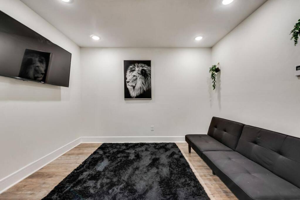 Getaway Located In The Heart Of Dallas