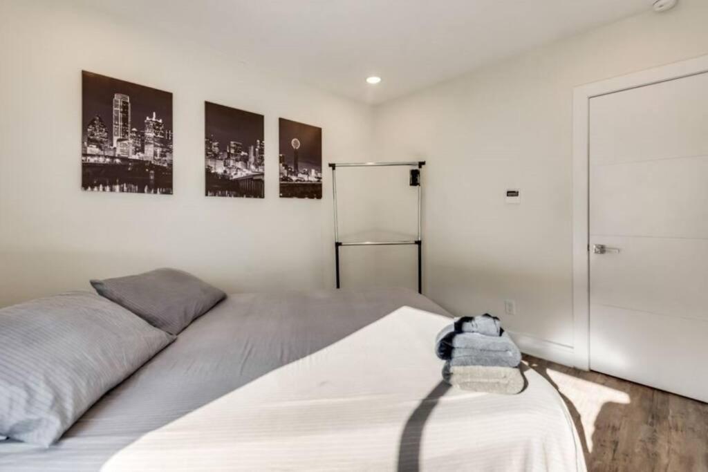 Getaway Located In The Heart Of Apartment *