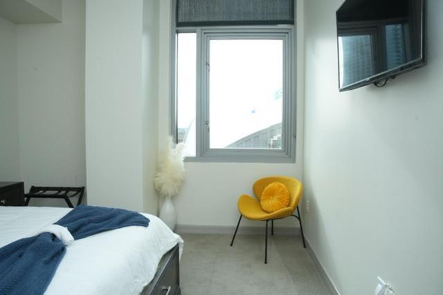 Downtown Apt With View Walking Distance To Aac With Free Parking Pool Wifi Apartamento *