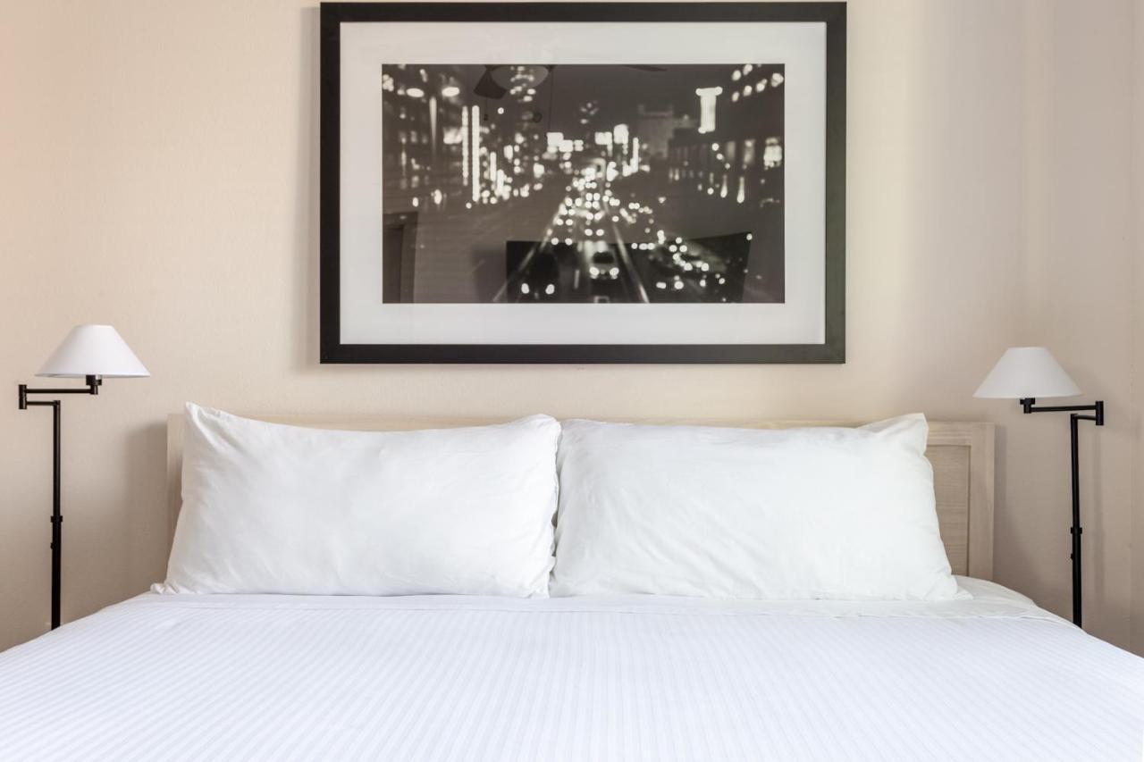 Kasa Field-medical District Aparthotel 4*