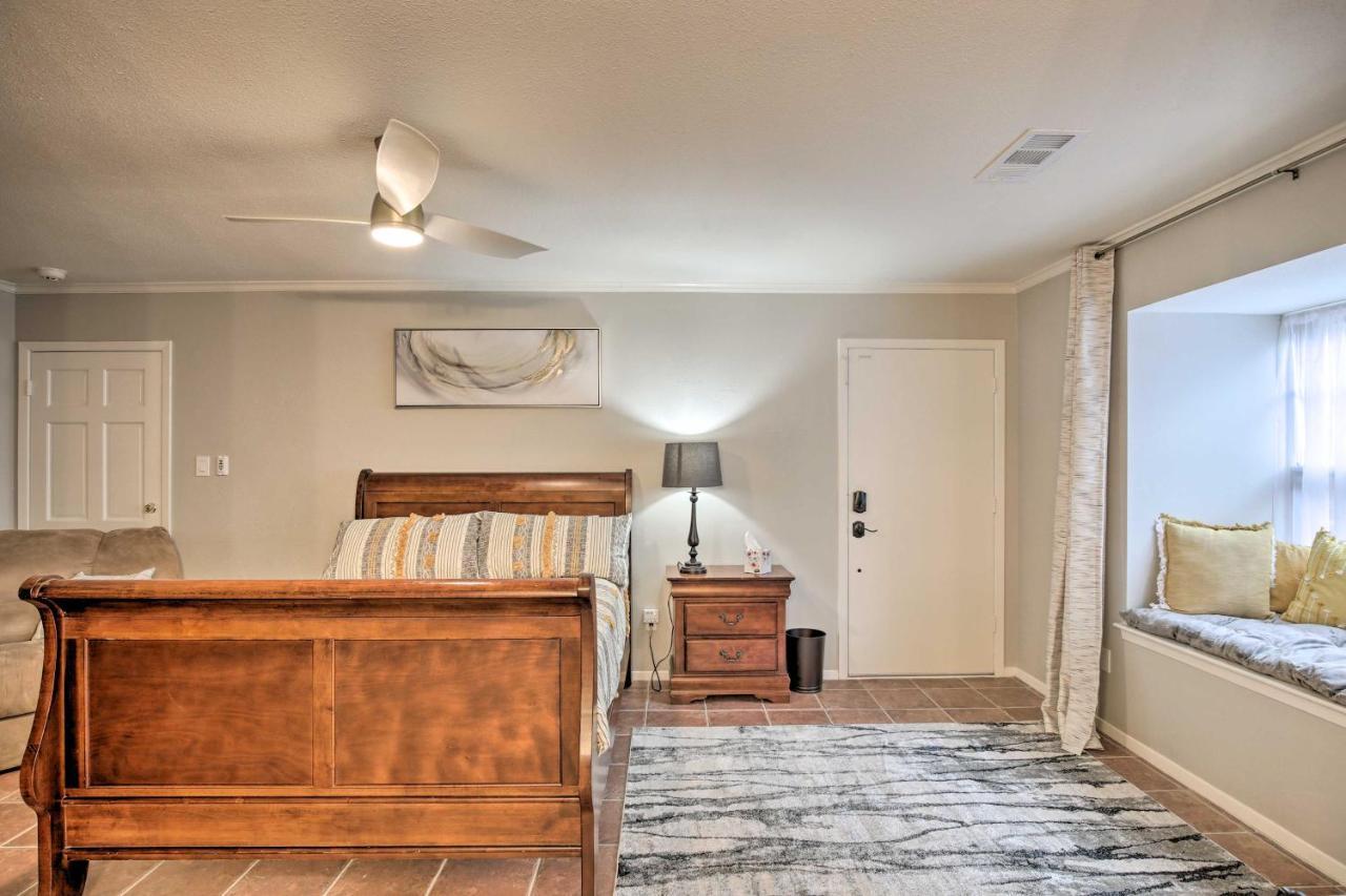 Apartment Quiet About 10 Mi To Downtown! *
