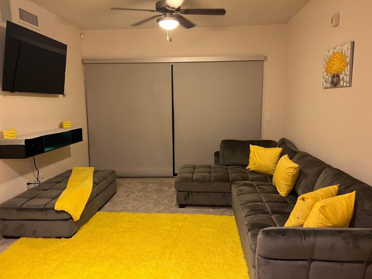 The Honey Room! Apartment