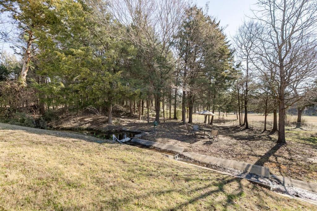 Holiday home Texas Ranch House With 5 Bedroom And Fish Pond Dallas
