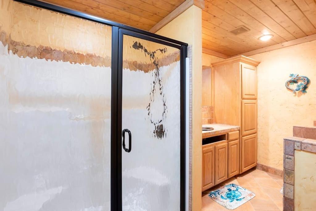Holiday home Texas Ranch House With 5 Bedroom And Fish Pond *