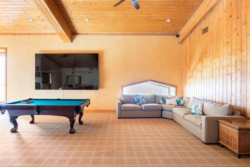 Holiday home Texas Ranch House With 5 Bedroom And Fish Pond *