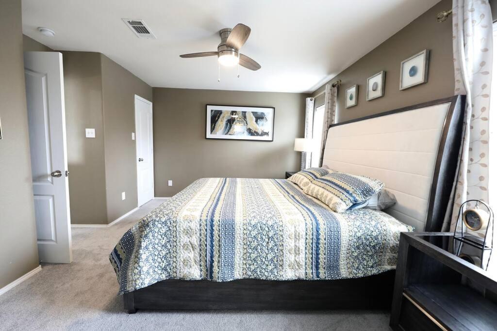 3 Bedroom Escape Holiday home Dallas