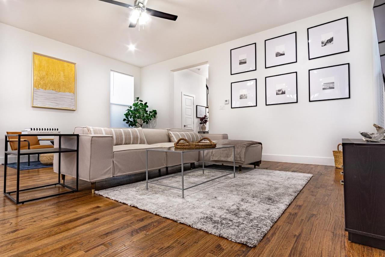Beautiful Contemporary 4br Near Downtown