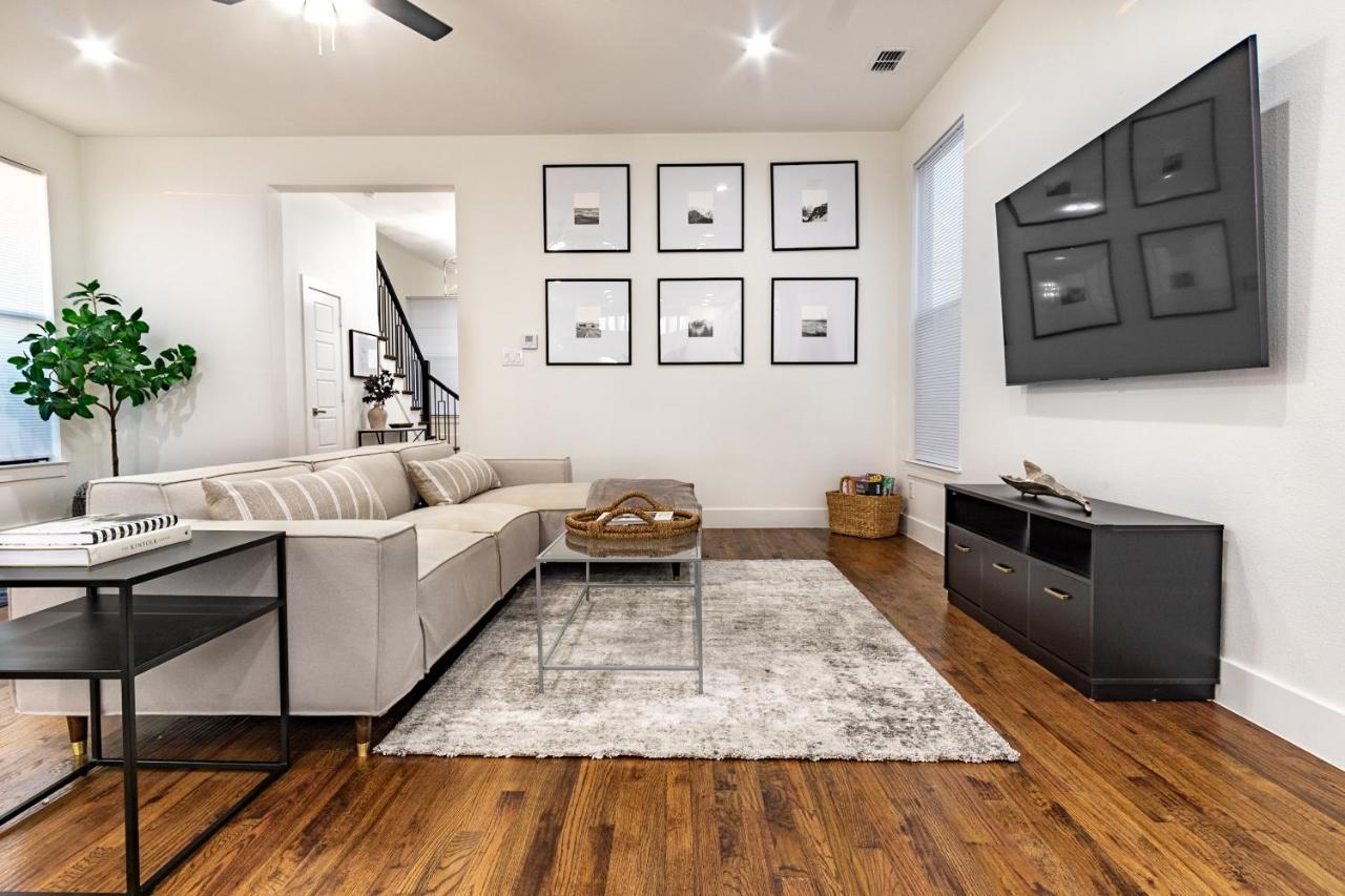 Holiday home Beautiful Contemporary 4br Near Downtown *