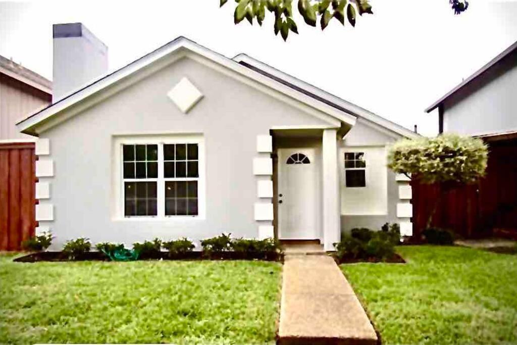 2 Bedroom Luxury Home.. Wooden Floors And Ceilings Holiday home *