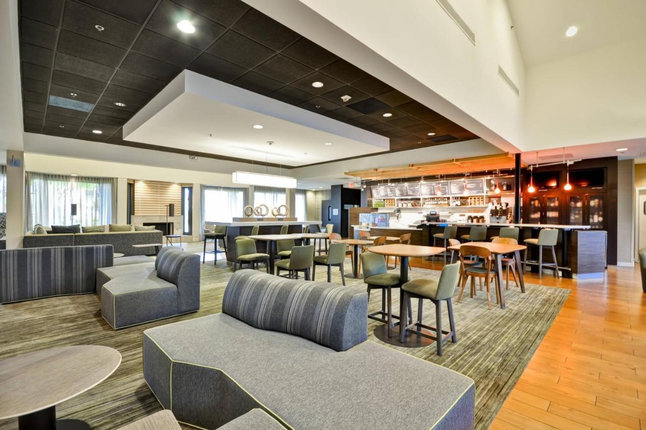 Courtyard Medical Market Center Hotel 3*