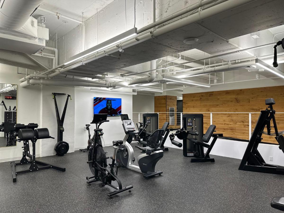 Mint House - Downtown 3* Dallas