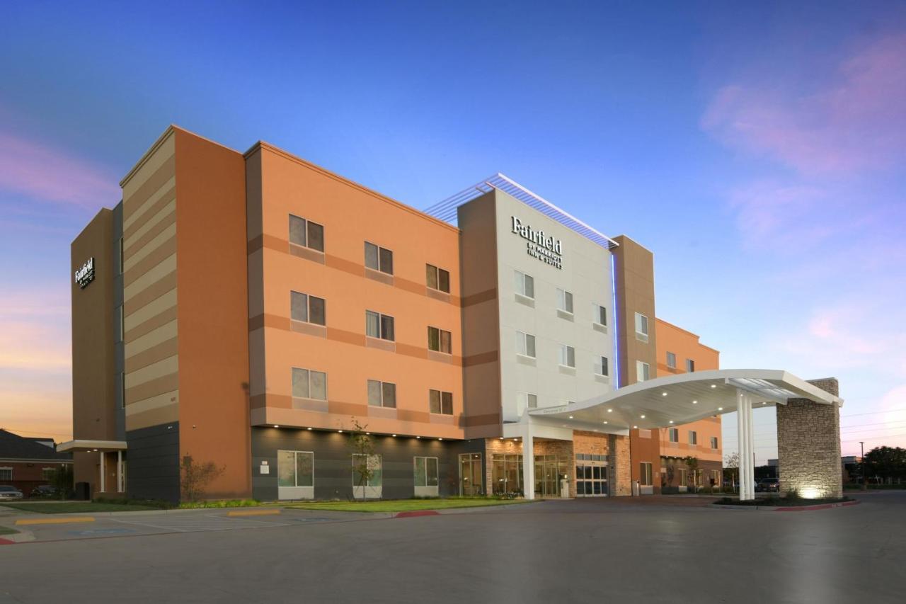 Fairfield By Marriott & East