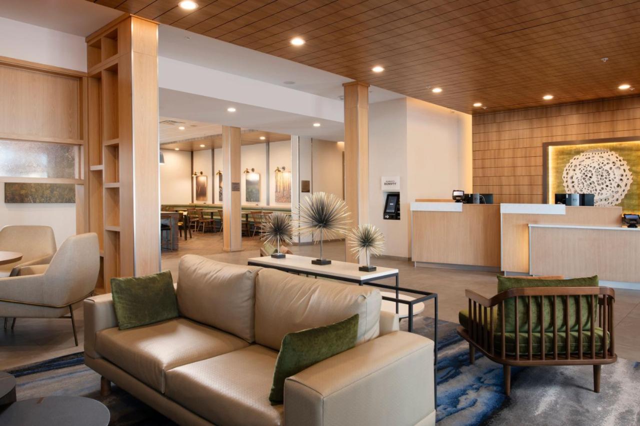 Fairfield By Marriott & East