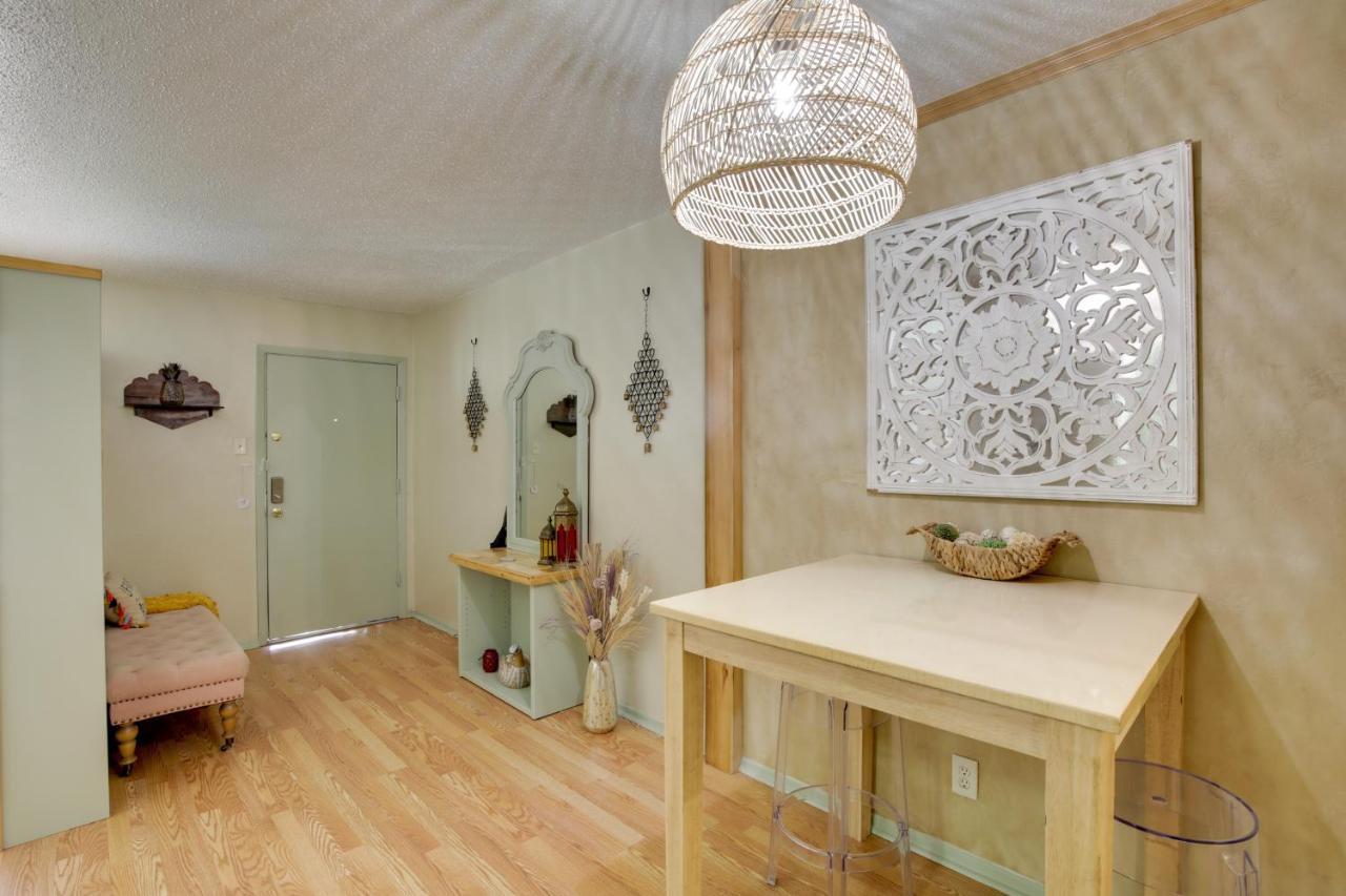 With Pool Access - Walk To Knox Street! Apartment