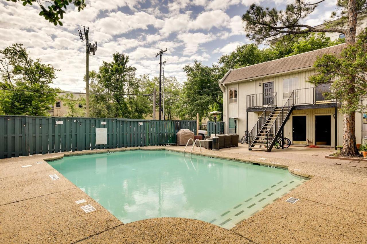 Apartment With Pool Access - Walk To Knox Street!