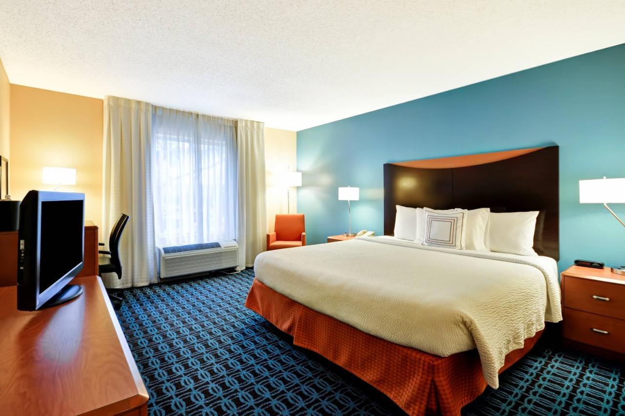 Fairfield & Medical/market Center Hotel Dallas