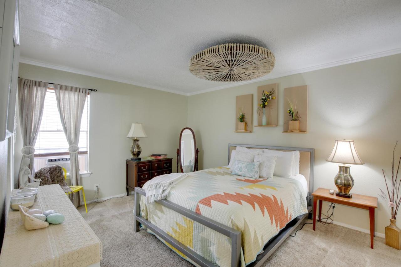 With Pool Access - Walk To Knox Street! * Dallas