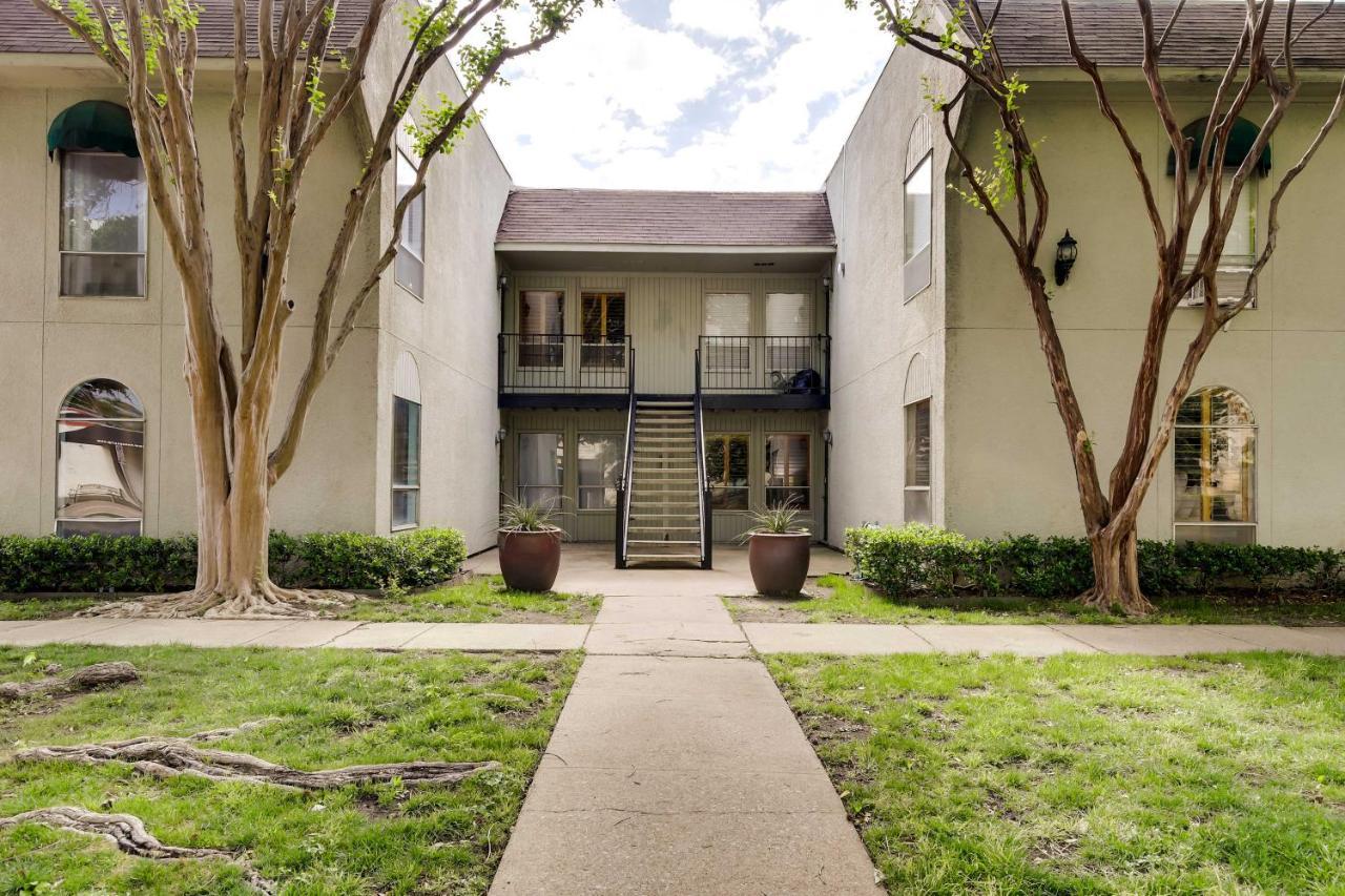 With Pool Access - Walk To Knox Street!