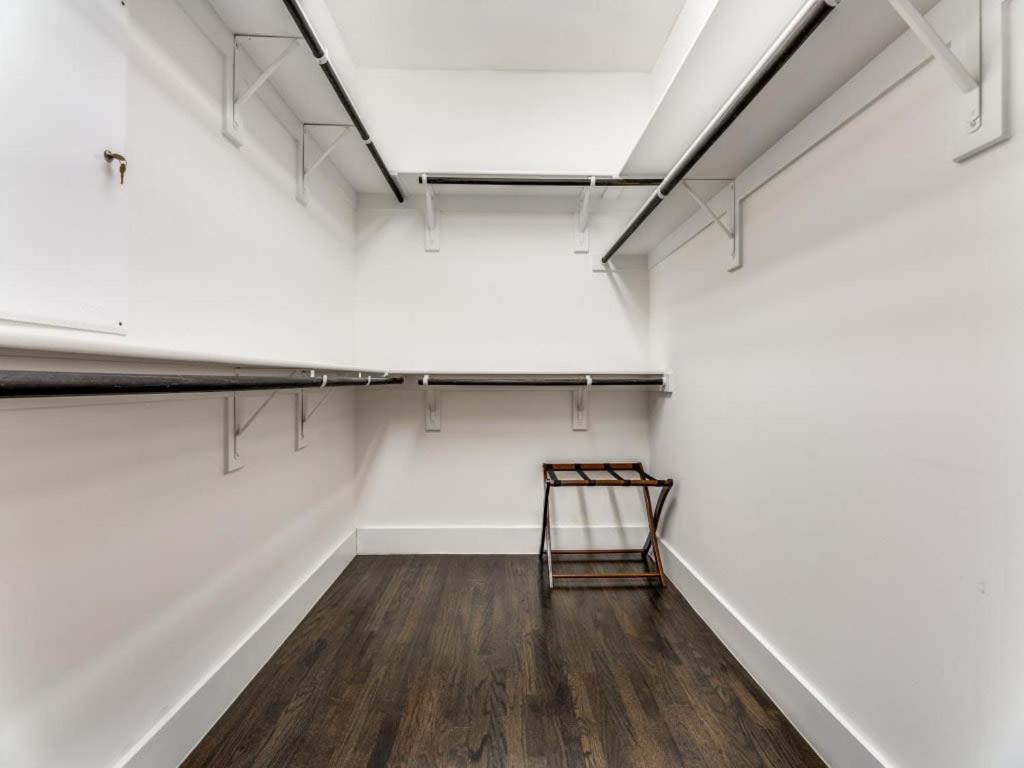 Apartamento Cozysuites Uptown 3br King Beds Skyline View