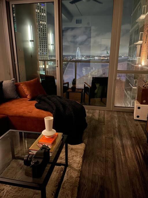 Opulence Is A Way Of Life Apartment Dallas