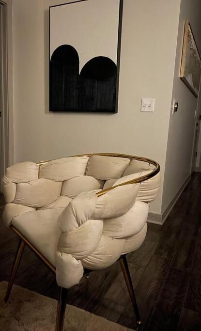 Opulence Is A Way Of Life Apartment *